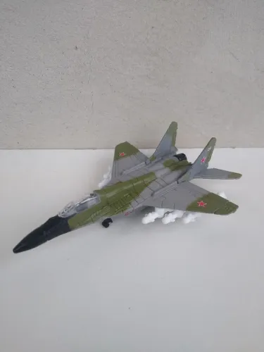 Miniatura Maisto Tailwinds 
