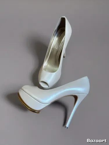 Sapato scarpin Jorge Bischoff