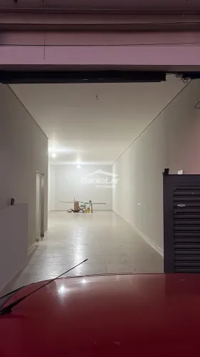 Loja 90 m² tudo novinho com banheiro, e com piso de porcelanato. R$2400,00