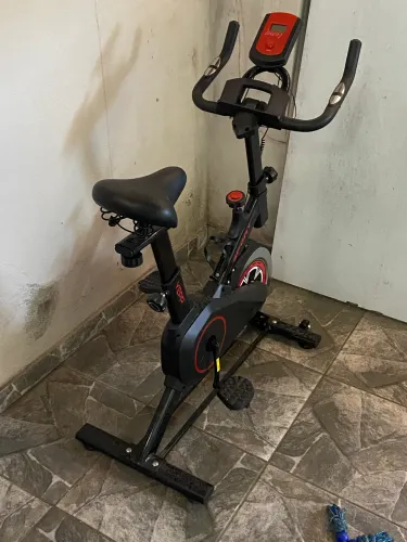 BICICLETA ERGOMÉTRICA