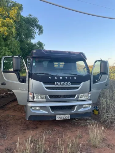Caminhão Iveco Vertiz 90v18 - Ano 2013/14