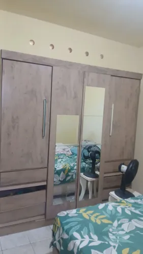 Quarda roupa grande no precinho 