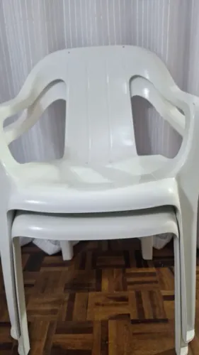 Cadeiras plástico