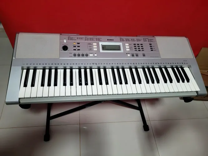 Teclado Yamaha ypt-340