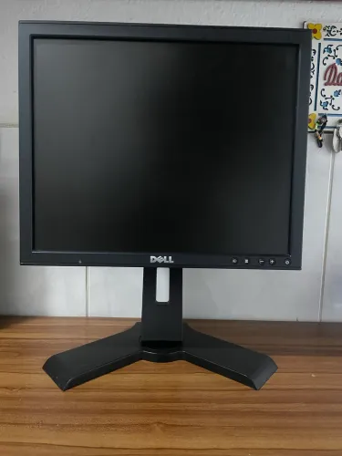 Monitor Dell P1911 19 Profissional - VGA, DVI e USB - Excelente Estado