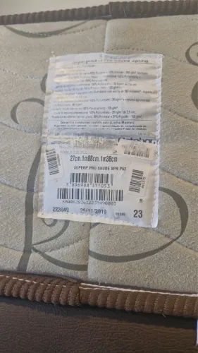 Vendo cama box baú casal completa. Barato.