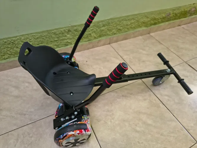 Hoverboard com hoverkart junto