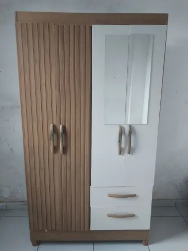 Vendo Guarda Roupa