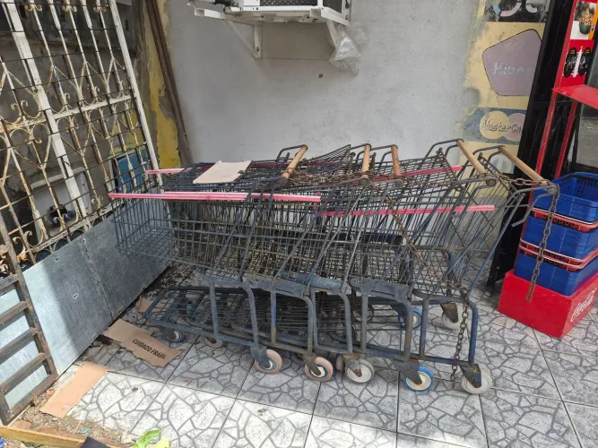 Vendo carrinho de supermercado