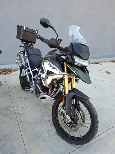 TRIUMPH TIGER 