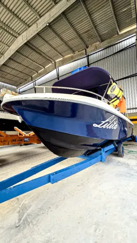 Lancha 20 Pés com 2 Mercury 90HP | Revisada | Completa | Pronta p/ Navegar