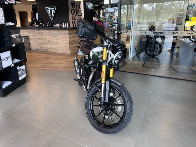 SCRAMBLER 400x 24/25 SEMINOVA + ACESSÓRIOS 12.112KM