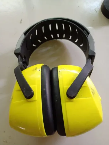 Protetor auricular tipo concha Abafador de Ruidos 