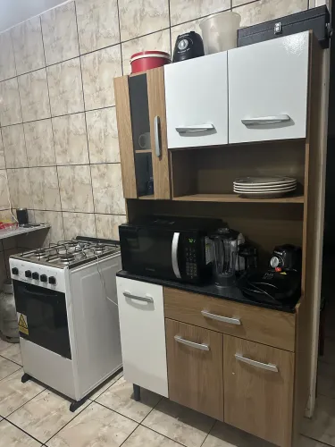 Vendo Armário + Fogão 4 bocas