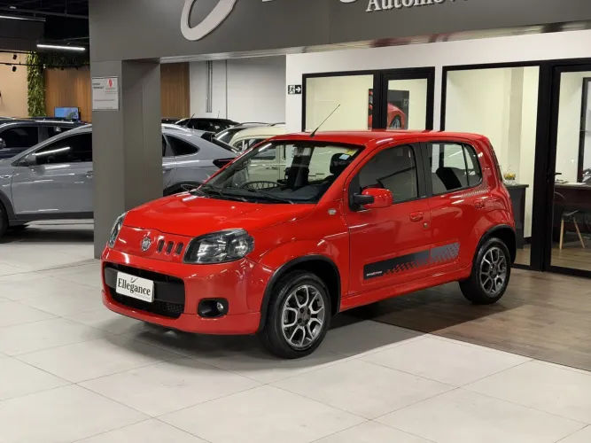 Fiat Uno Sporting 1.4 EVO Fire Flex 8V 4P 2013