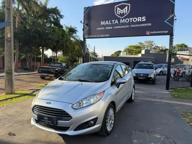Ford Fiesta Titanium 1.6 16V Flex Power Shift 2015