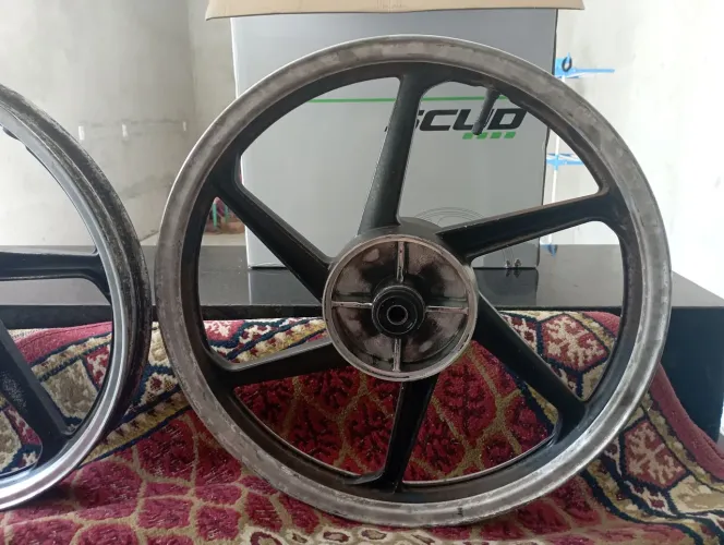 Rodas Scud CG150 titan