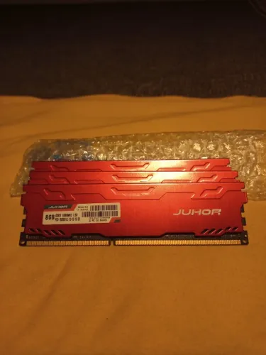 3 UND de Memoria ram ( 8 gb ) ddr3 1866 MHz [ 3 und disponíveis ] 700$ (a negociar)