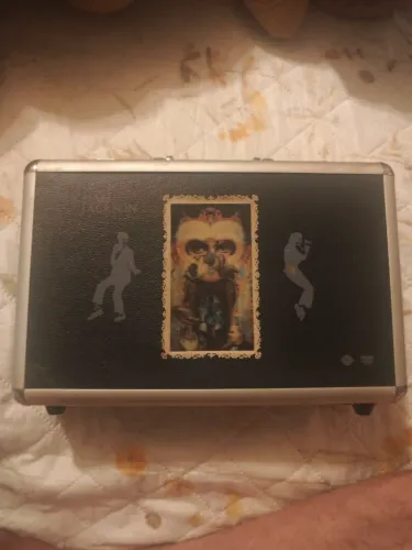 Michael Jackson - maleta com 33 dvds