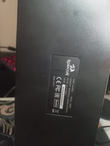 Teclado Mecânico Redragon Lakshmi switch marroml + mouse redragon cobra bem usado