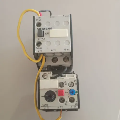 Contactora Siemens super conservada funcionando normalmente