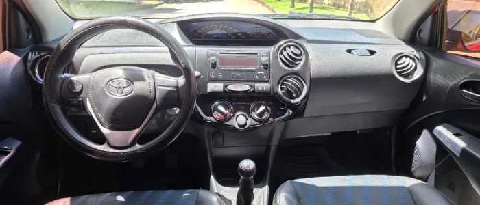 Toyota Etios XS 1.5 Flex 16V 5P Mec. 2016