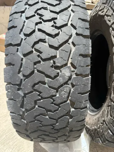Pneus 285/65/18 ( duas unidades )