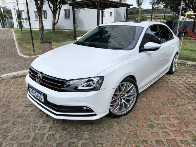 Volkswagen Jetta Highline 2.0 TSI 16V 4P Tiptronic 2017