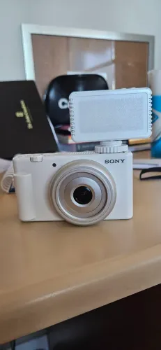 Câmera  Sony ZV 1F