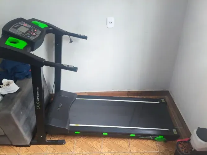 Esteira elétrica Dream Fitness Ergométrica Concept 2.5 - Até 130kg