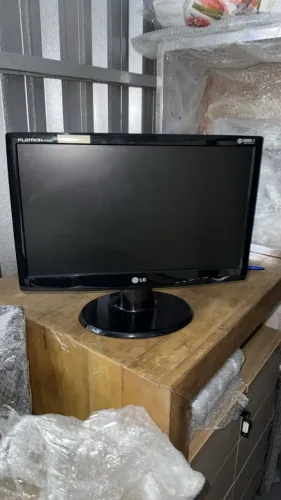 Monitor LG W1943C - 18,5'' - sem cabo de força