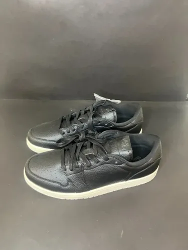 Tenis Nike Jordan Low 40