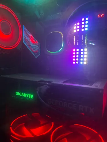 RTX 4070 SUPER 12gb