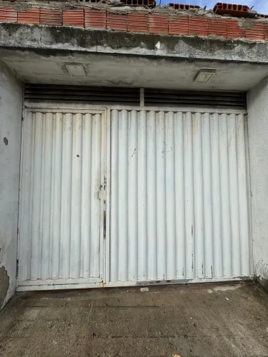 Portão de garagem de ferro