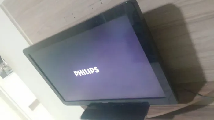 Televisão Philips 32 polegadas NO PRECINHO.