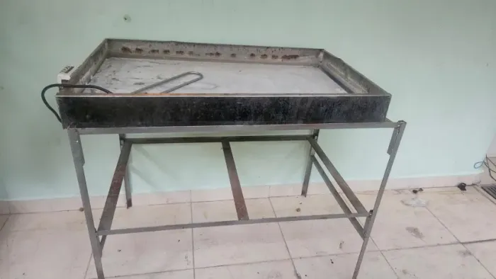 Marmiteiro Elétrico Industrial em Inox - Banho-Maria- 25 Marmitas