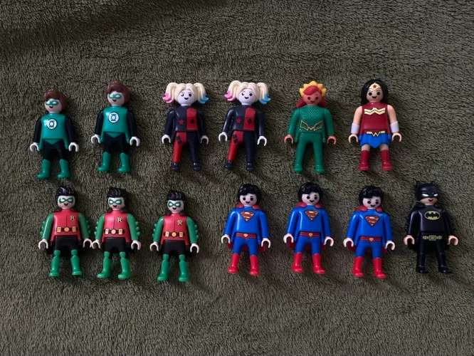 Kinder ovo - DC Playmobil