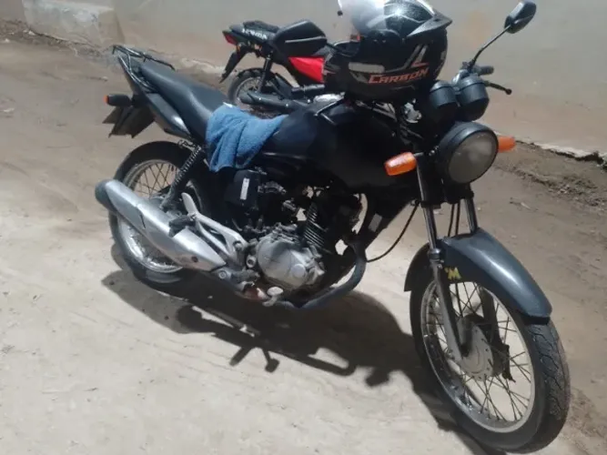 Moto no preço pra sair logo.