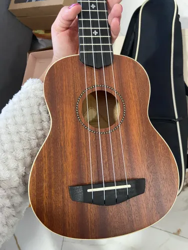 Ukulele Kalani Soprano 21 Natural + Capa | Excelente Estado