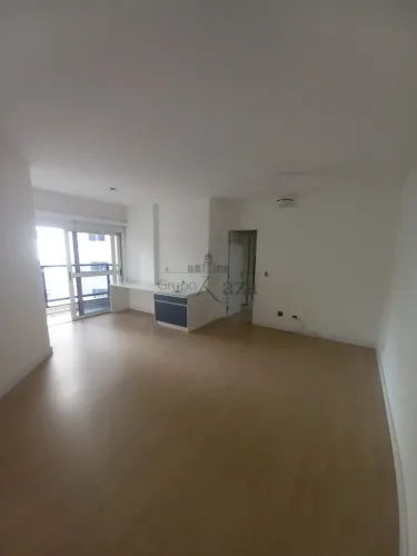 Apartamento - Vila Olímpia - 3 Dormitórios - 76m².