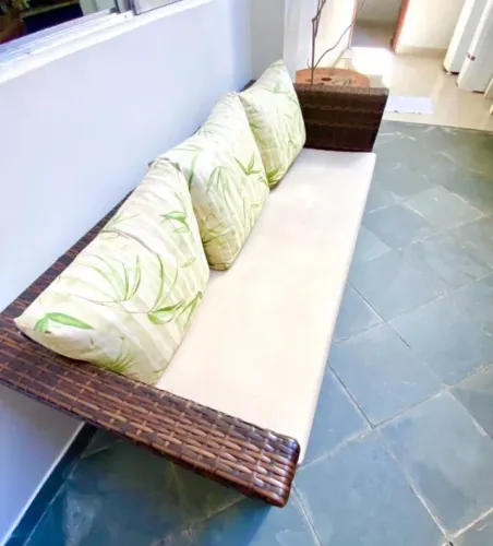 SOFÁ DE FIBRA PARA ÁREA EXTERNA / PISCINA