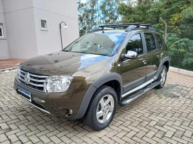 Renault Duster Dynamique 2.0 Hi-flex 16V Aut. 2014