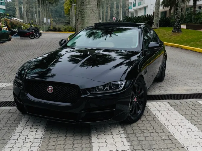 Jaguar XE 2.0 Turbocharged Pure 240cv Aut. 2017
