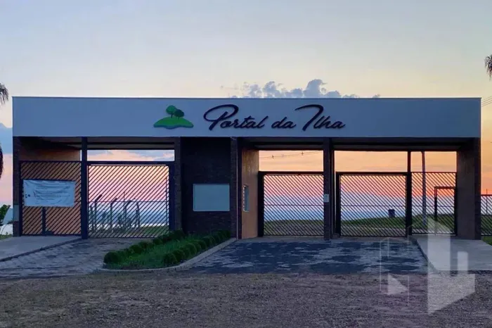 Terreno à venda, 1000 m² por R$ 195.000,00 - Condomínio Portal da Ilha - Mineiros do Tietê