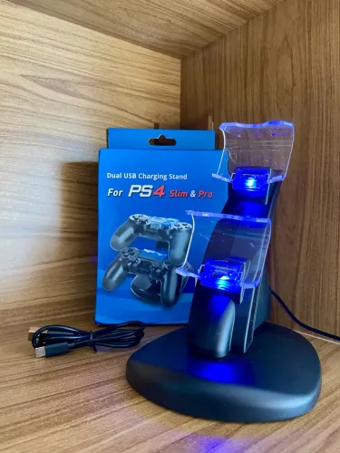 Carregador Duplo com LED para Controle ? (Base Premium)