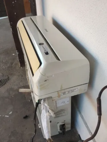 Vendo evaporadora Consul de ar tudo funcionando