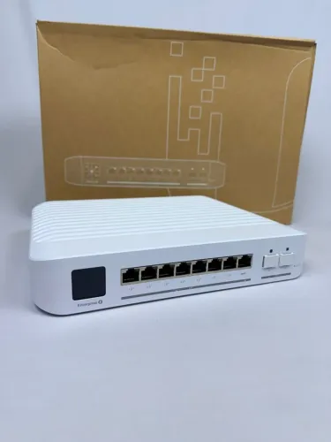 USW Enterprise 8 PoE - Ubiquiti UniFi Usado