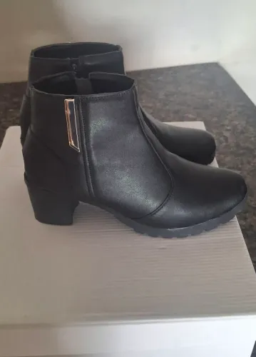 Bota Feminina