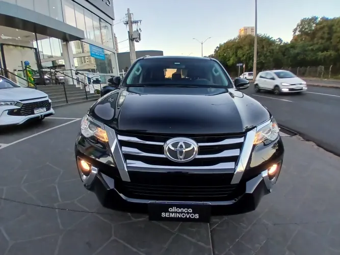 Toyota Hilux SW4 SRV 4X2 2.7 Flex 16V Aut. 2019