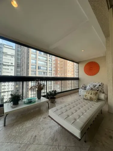 Apartamento com 3 quartos à Venda, Itaim Bibi - São Paulo